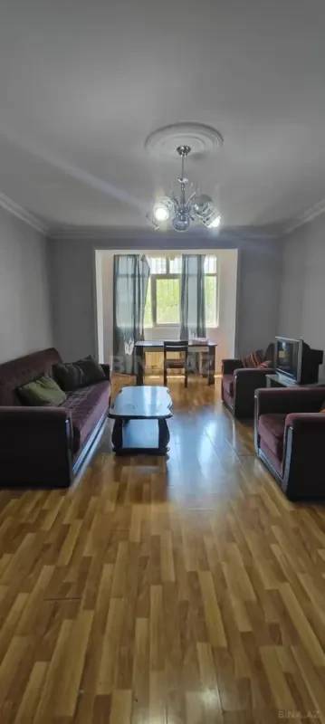 Satılır 3 otaqlı mənzil 110 m²
