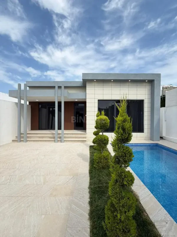 Satılır 4 otaqlı həyət evi 150 m²