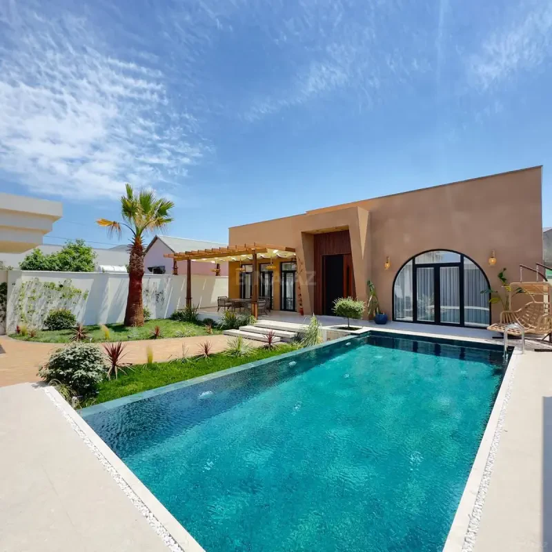 Satılır 5 otaqlı həyət evi 350 m²