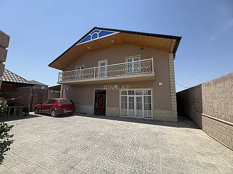 Satılır 4 otaqlı həyət evi 240 m² — Bakı 4 otaq 240.00 m²