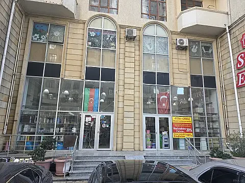 Kirayə verilir obyekt 415 m² — Bakı, İnşaatçılar 415.00 m²