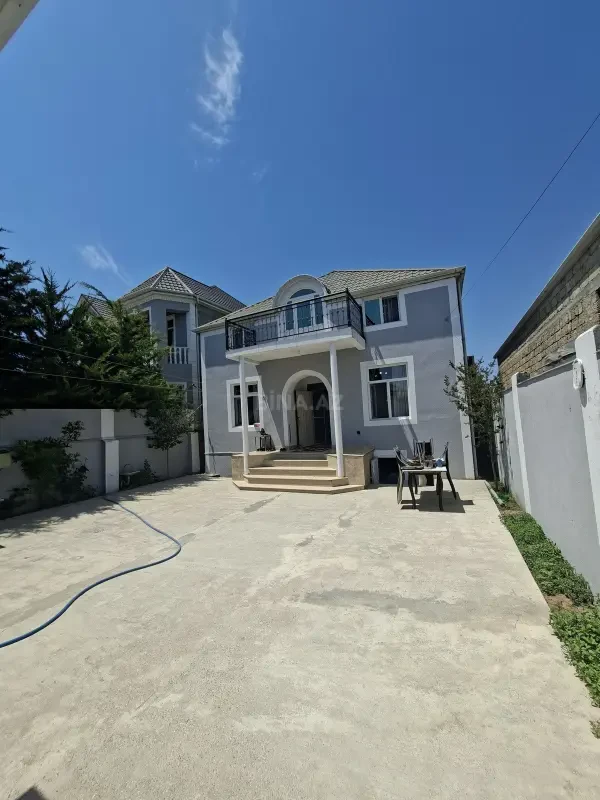 Satılır 5 otaqlı həyət evi 160 m²