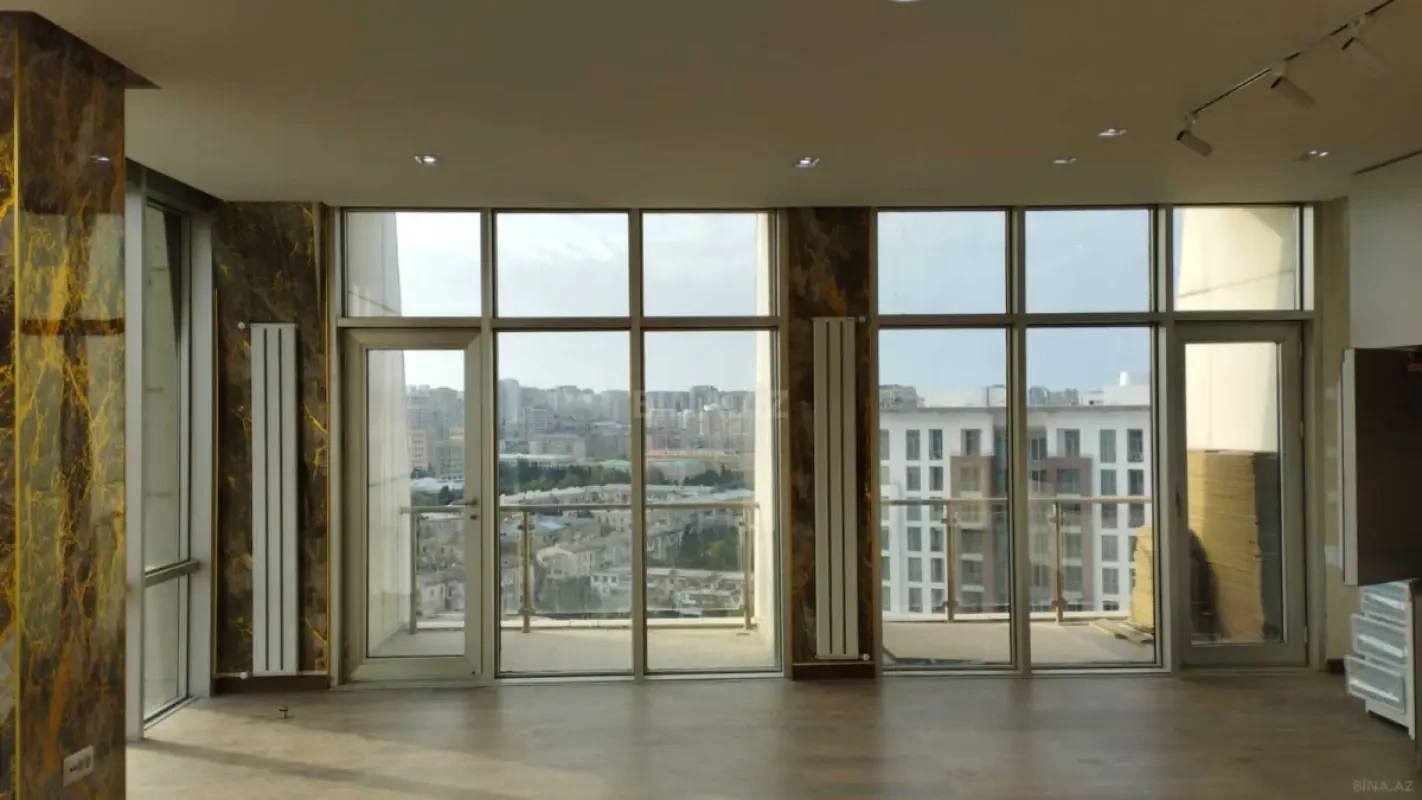 Kirayə verilir 3 otaqlı mənzil 150 m²