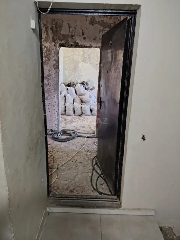 Satılır 2 otaqlı mənzil 65 m²