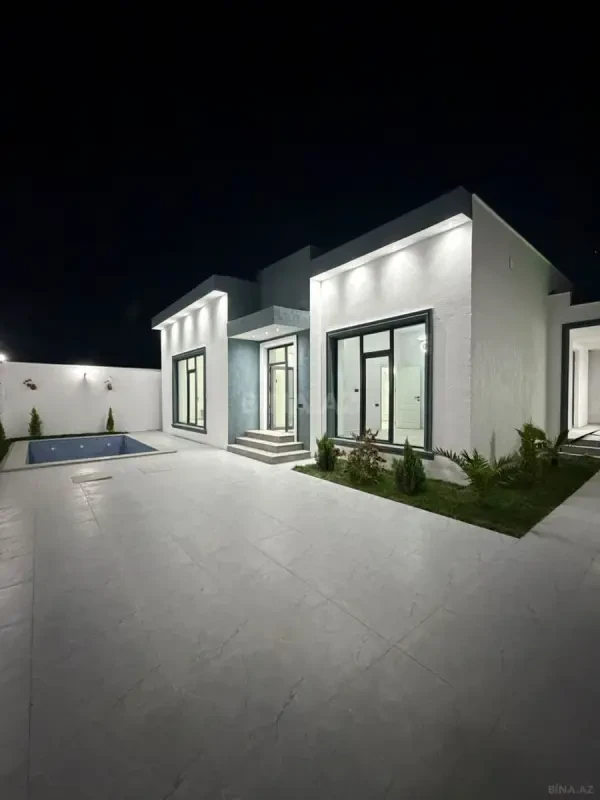 Satılır 4 otaqlı həyət evi 140 m²