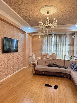 Kirayə verilir 4 otaqlı mənzil 145 m² — Bakı, İnşaatçılar 4 otaq 145.00 m²