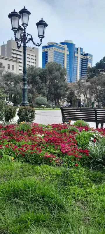 Kirayə verilir 2 otaqlı mənzil 80 m²