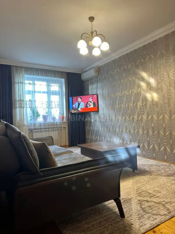 Satılır 2 otaqlı mənzil 65 m²
