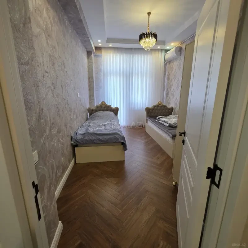Kirayə verilir 3 otaqlı mənzil 120 m²