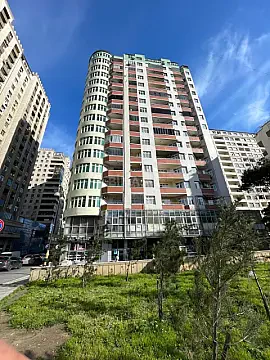 Satılır 3 otaqlı mənzil 130 m² — Bakı, Nərimanov 3 otaq 130.00 m²