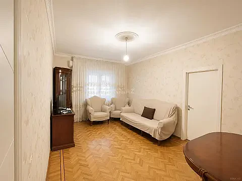 Satılır 5 otaqlı mənzil 120 m² — Bakı, 8-ci mikrorayon 5 otaq 120.00 m²