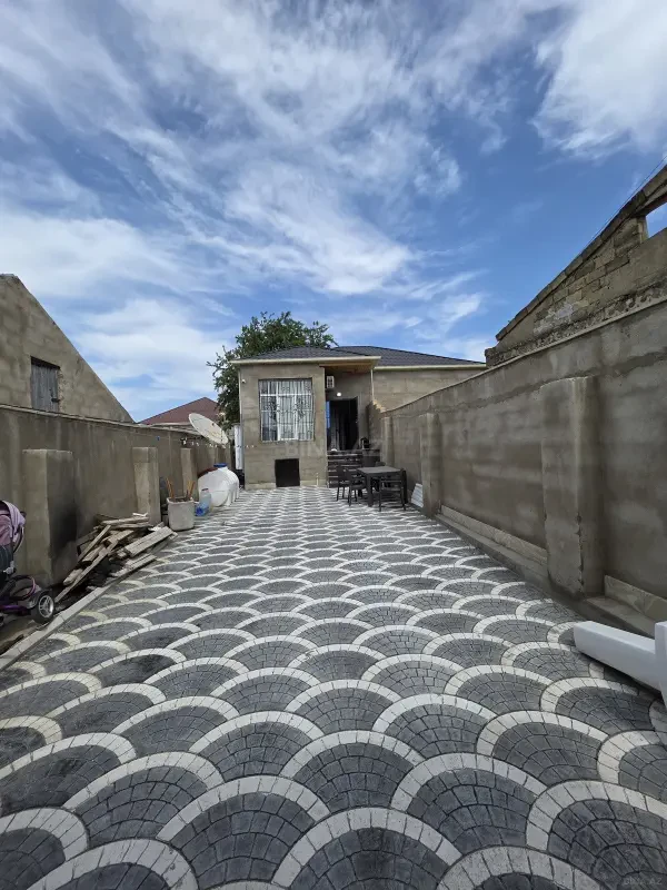 Satılır 3 otaqlı həyət evi 100 m²