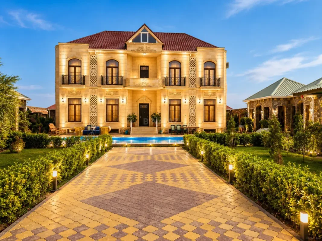 Kirayə verilir 5 otaqlı həyət evi 300 m²
