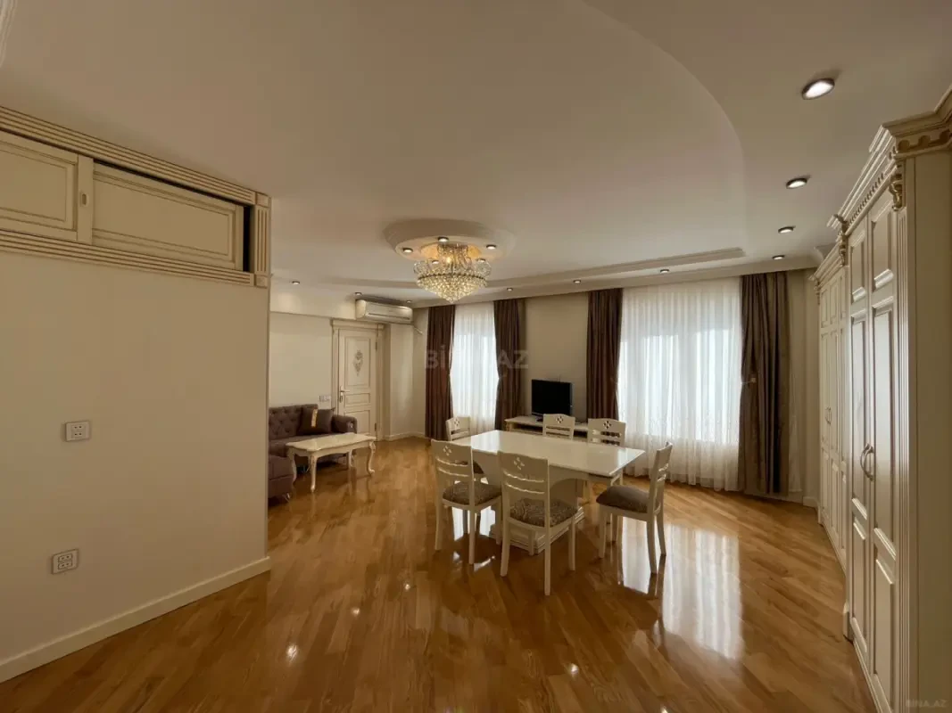 Satılır 1 otaqlı mənzil 55 m²
