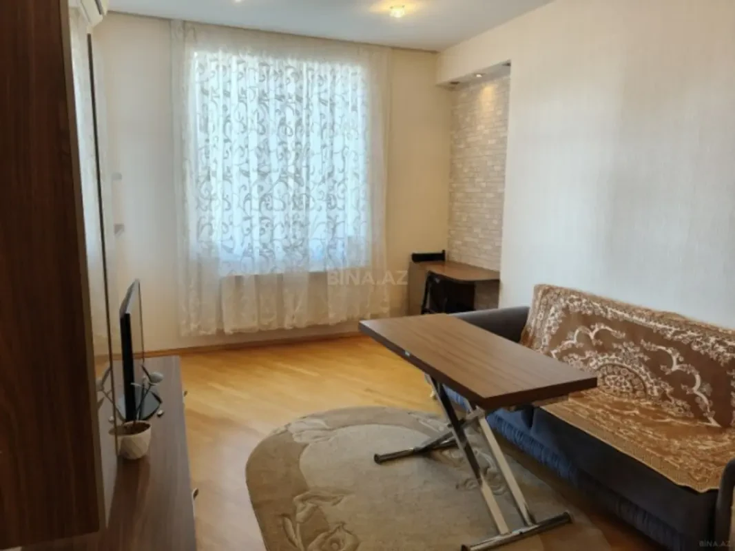 Kirayə verilir 2 otaqlı mənzil 60 m²