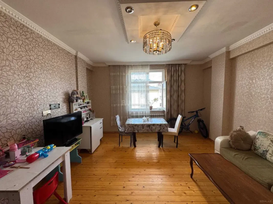 Satılır 3 otaqlı mənzil 72 m²