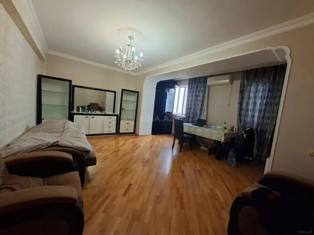 Satılır 2 otaqlı mənzil 75 m²