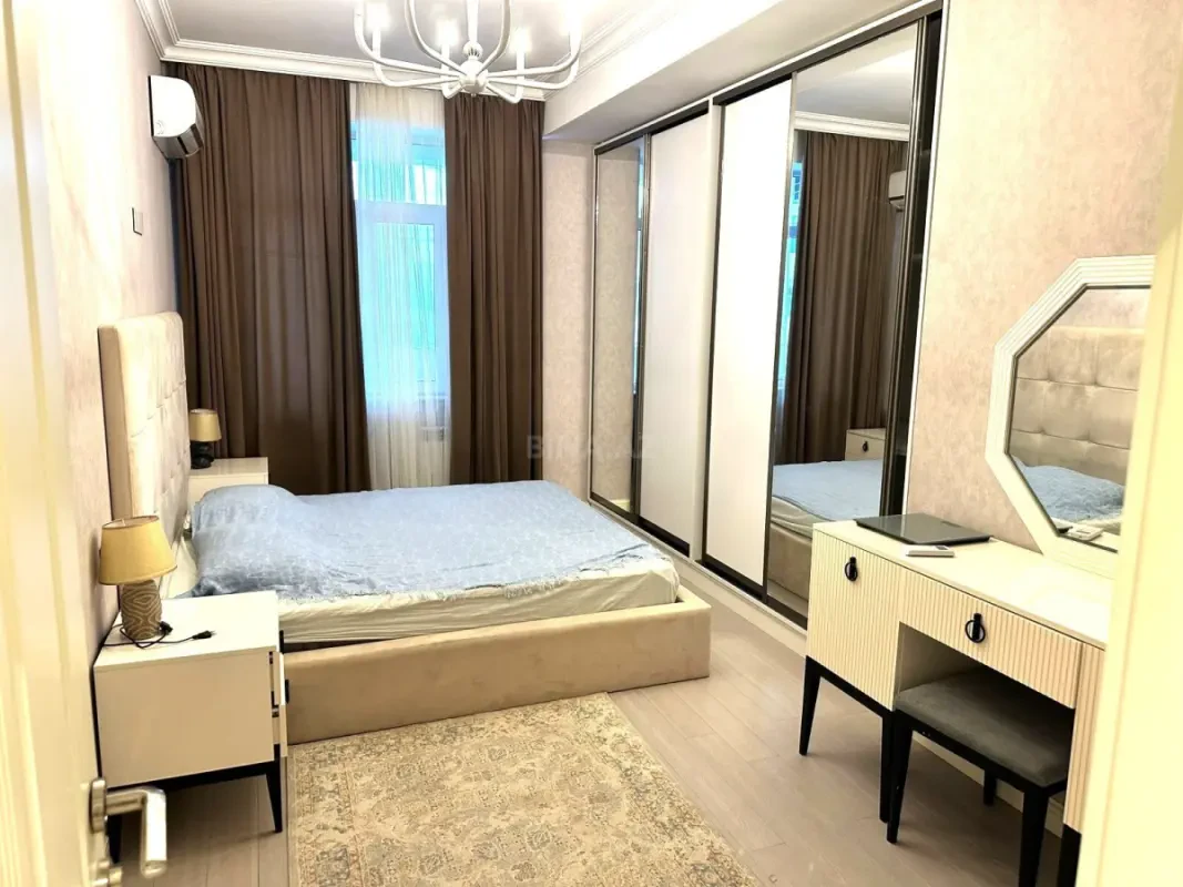 Kirayə verilir 3 otaqlı mənzil 110 m²