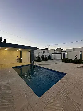 Kirayə verilir 4 otaqlı həyət evi 200 m² — Bakı, Şüvəlan 4 otaq 200.00 m²