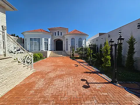 Satılır 5 otaqlı həyət evi 220 m² — Bakı, Şüvəlan 5 otaq 220.00 m²
