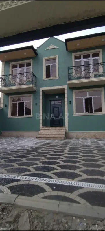 Satılır 4 otaqlı həyət evi 145 m²