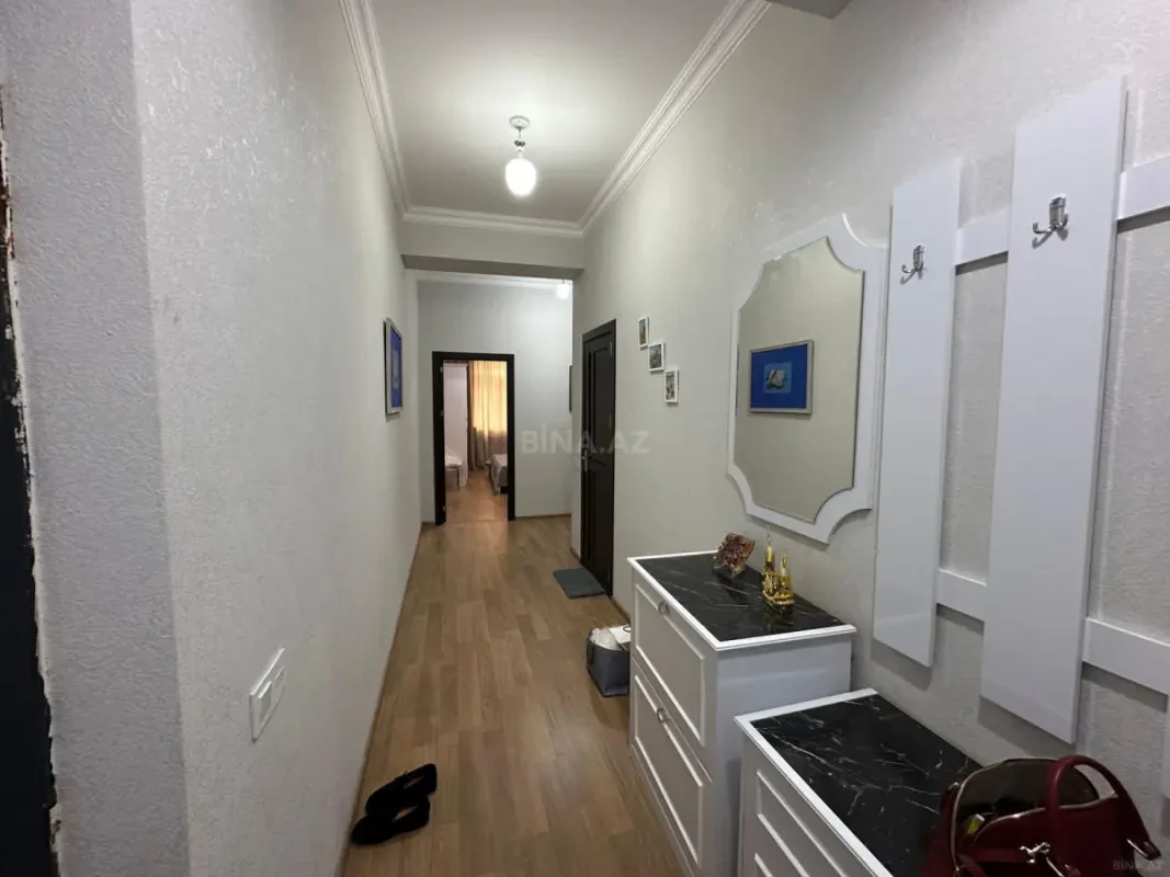 Kirayə verilir 2 otaqlı mənzil 80 m²