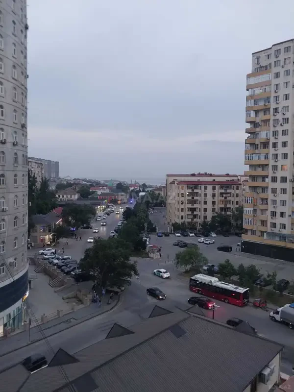 Satılır 3 otaqlı mənzil 104 m²