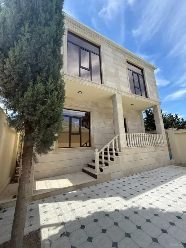 Satılır 5 otaqlı həyət evi 180 m²