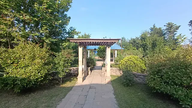 Satılır 8 otaqlı həyət evi 300 m² — Bakı, Mərdəkan 8 otaq 300.00 m²