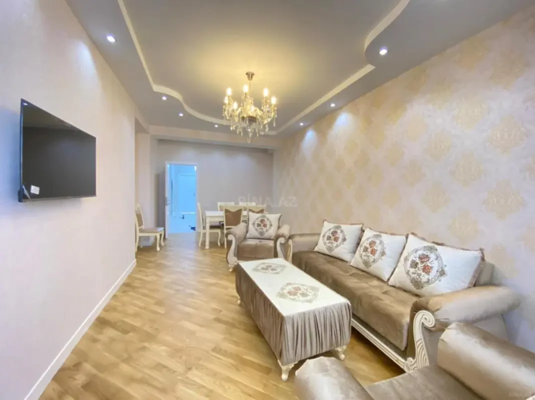 Kirayə verilir 3 otaqlı mənzil 123 m²