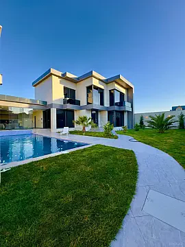 Satılır 5 otaqlı həyət evi 300 m² — Bakı, Mərdəkan 5 otaq 300.00 m²