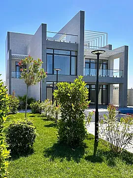 Satılır 7 otaqlı həyət evi 410 m² — Bakı, Mərdəkan 7 otaq 410.00 m²