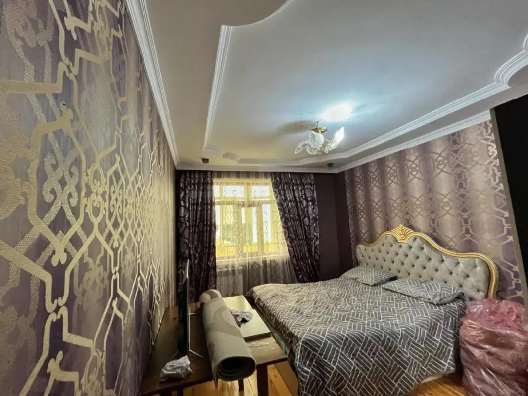 Kirayə verilir 2 otaqlı mənzil 70 m²