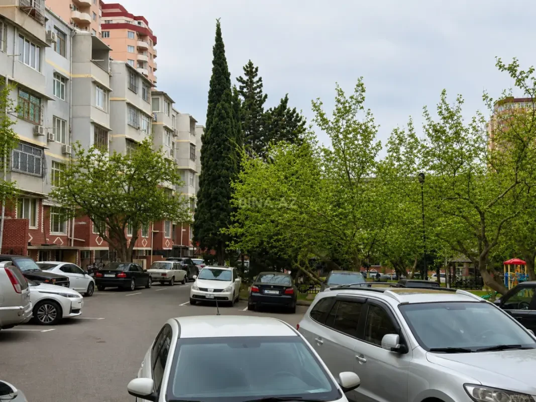 Satılır 2 otaqlı mənzil 70 m²