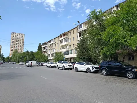 Satılır 3 otaqlı mənzil 75 m² — Bakı 3 otaq 75.00 m²