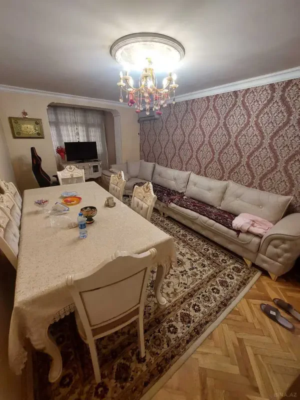Kirayə verilir 3 otaqlı mənzil 80 m²