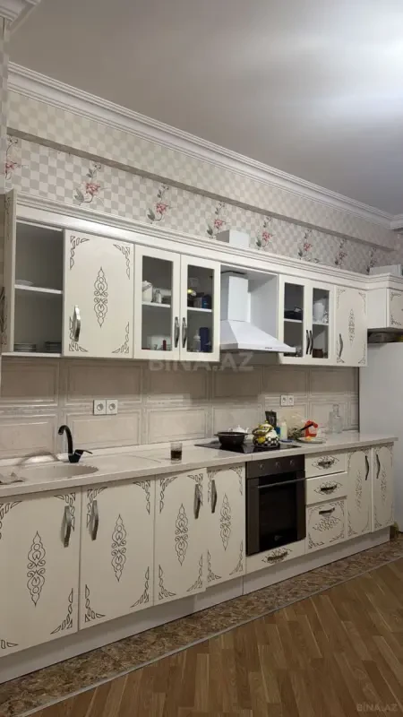Kirayə verilir 2 otaqlı mənzil 100 m²