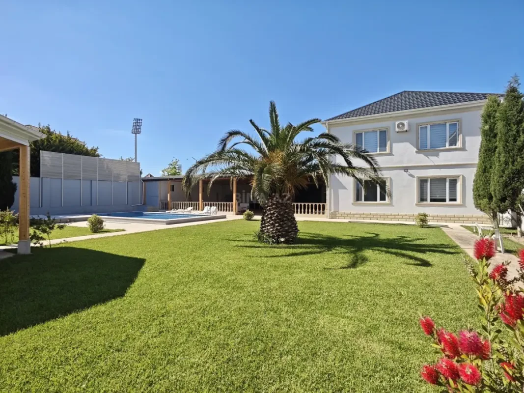 Kirayə verilir 5 otaqlı həyət evi 240 m²
