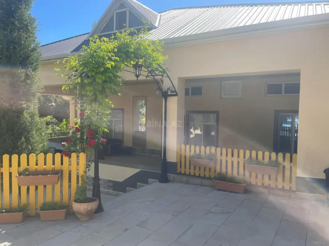 Kirayə verilir 5 otaqlı həyət evi 160 m²