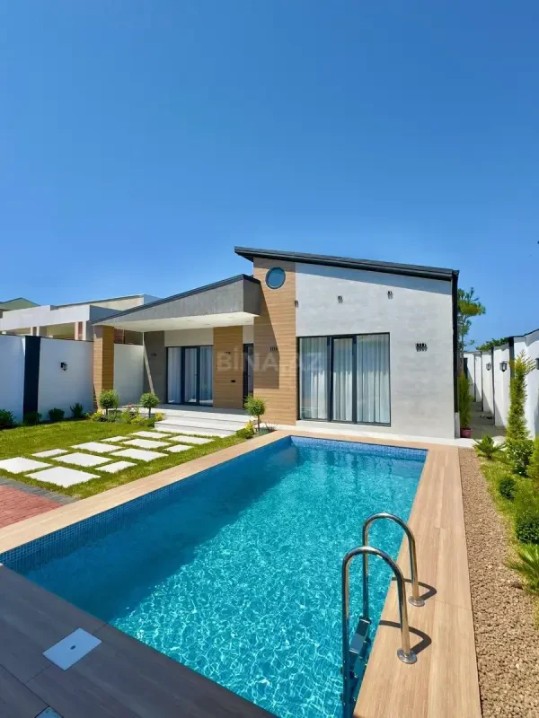 Satılır 4 otaqlı həyət evi 150 m²