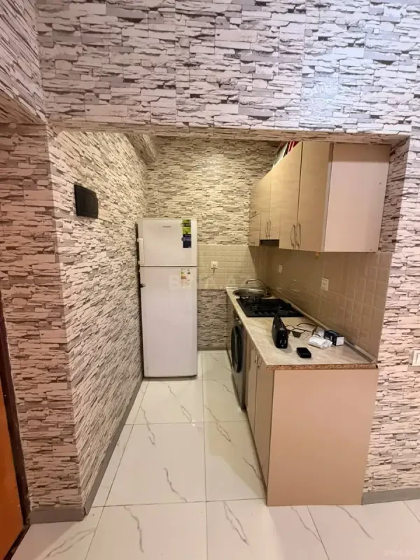 Satılır 2 otaqlı mənzil 44 m²