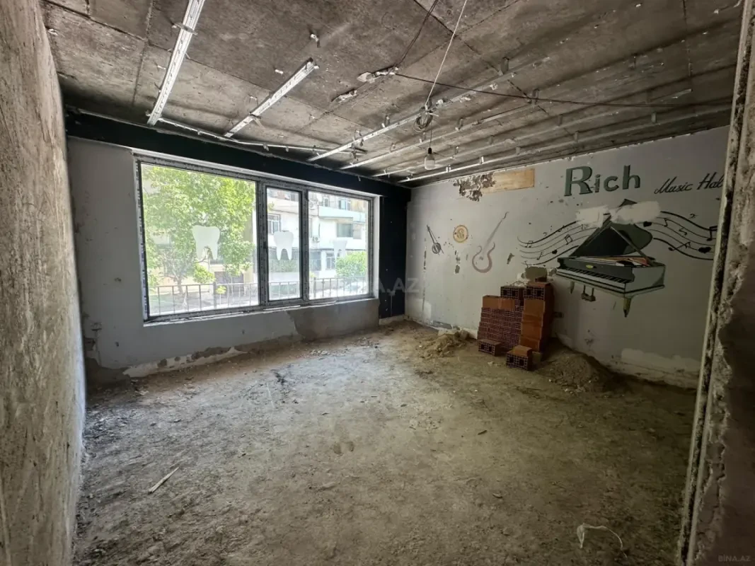 Kirayə verilir obyekt 145 m²