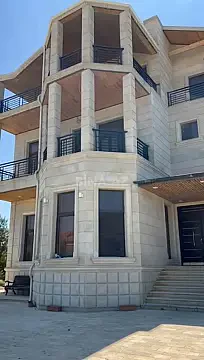 Satılır 8 otaqlı həyət evi 400 m² — Bakı, Novxanı 8 otaq 400.00 m²