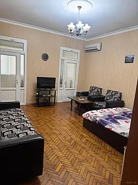 Kirayə verilir 1 otaqlı mənzil 40 m² — Bakı, Sahil qəs. 1 otaq 40.00 m²