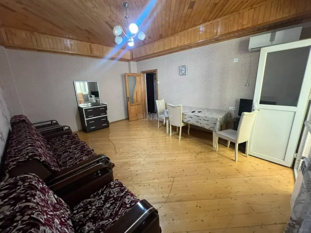 Kirayə verilir 2 otaqlı mənzil 60 m²