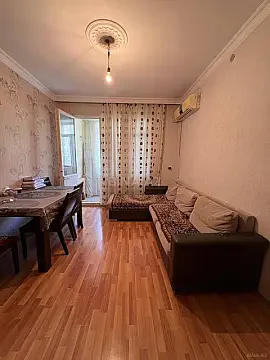 Satılır 2 otaqlı mənzil 55 m² — Bakı, Memar Əcəmi yanı 2 otaq 55.00 m²