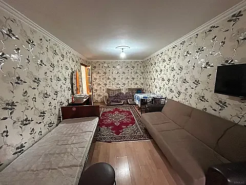 Kirayə verilir 1 otaqlı mənzil 45 m² — Bakı 1 otaq 45.00 m²