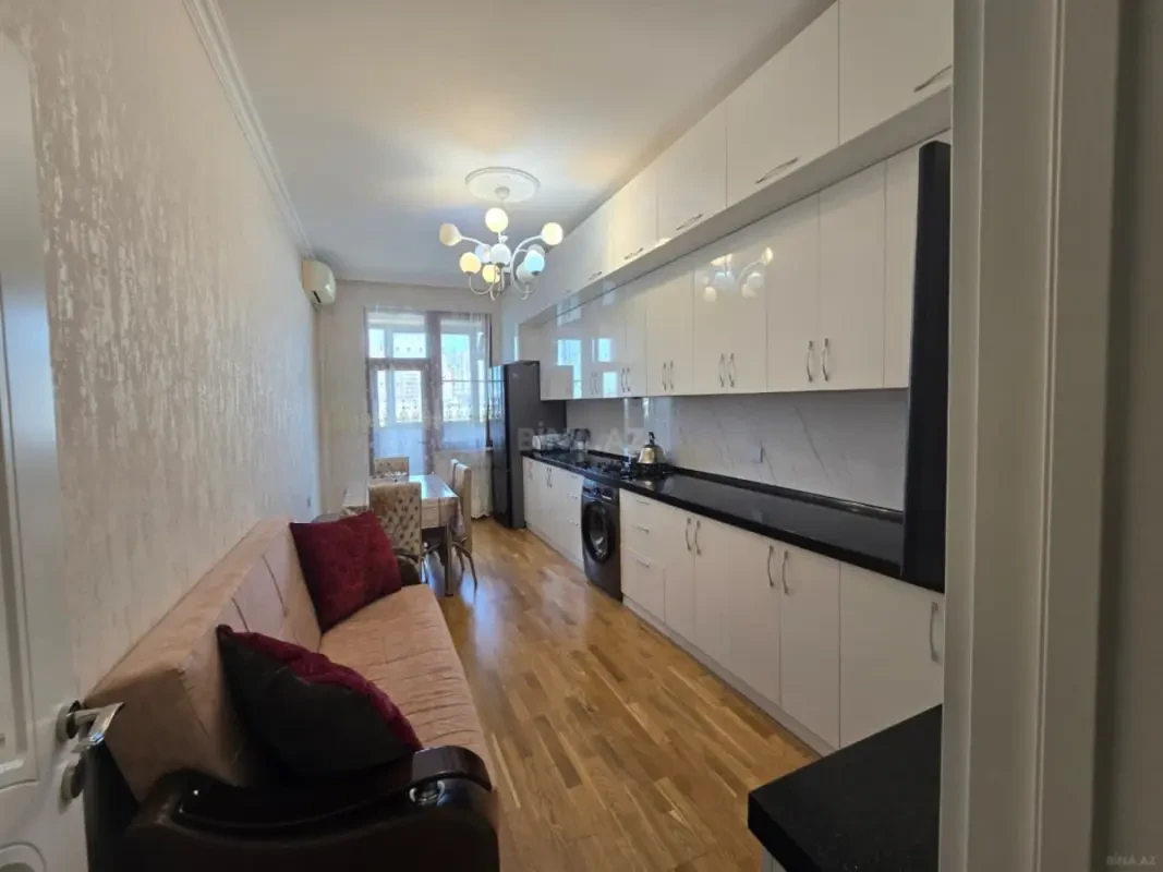 Satılır 3 otaqlı mənzil 111.5 m²