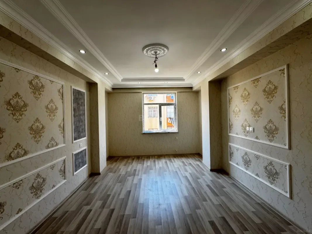 Satılır 2 otaqlı mənzil 42 m²
