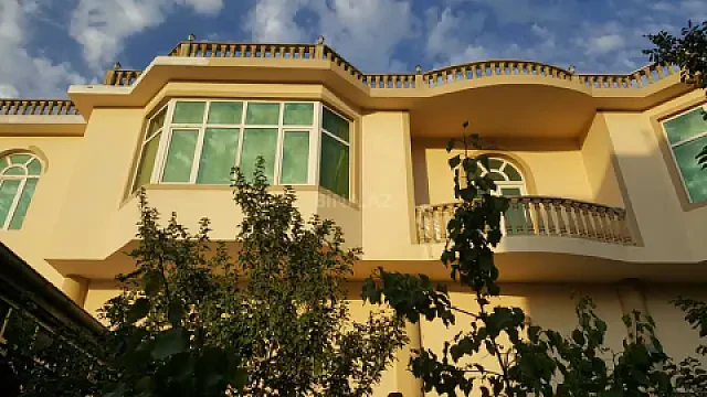 Satılır 16 otaqlı həyət evi 1200 m² — Bakı, Badamdar 16 otaq 1200.00 m²